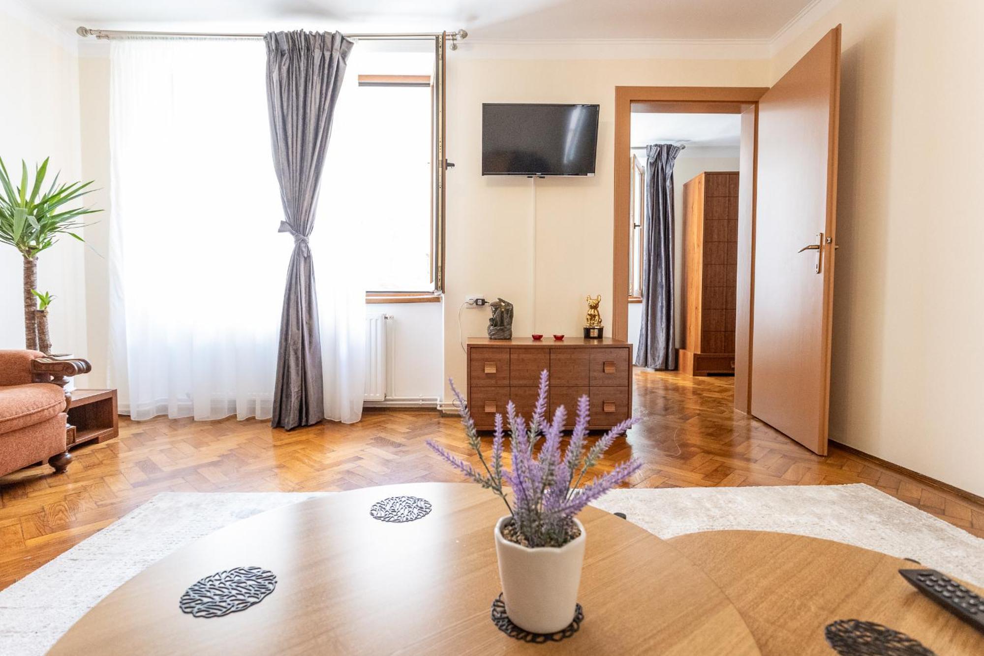 Supreme Deer Apartment Brasov Exterior photo